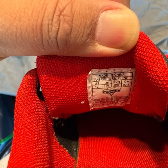 Lightning McQueen cars light up shoes 12 - Picture 3 of 5